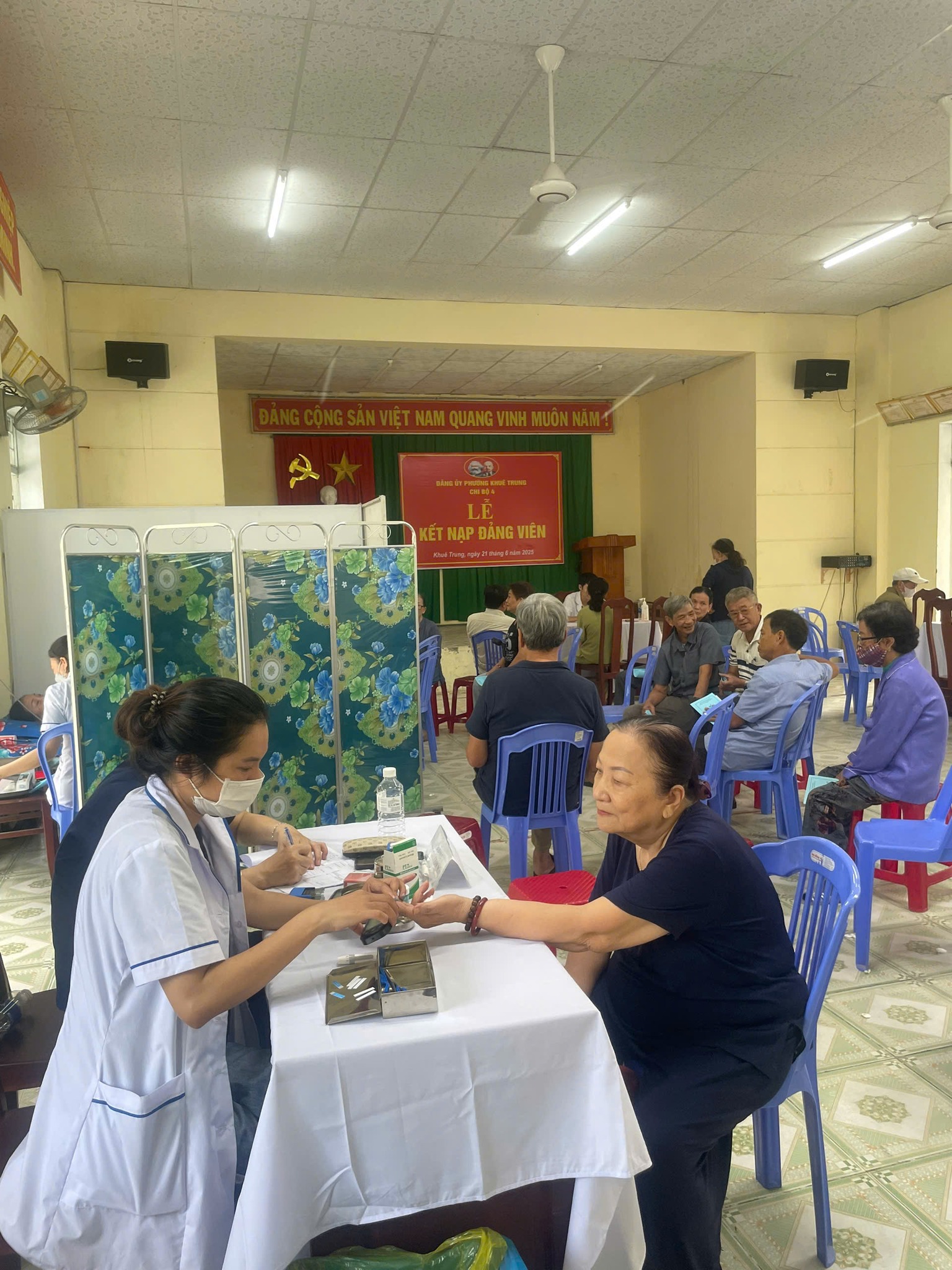 Cẩm Lệ: Tổ chức khám sức khỏe cho người cao tuổi trên địa bàn phường