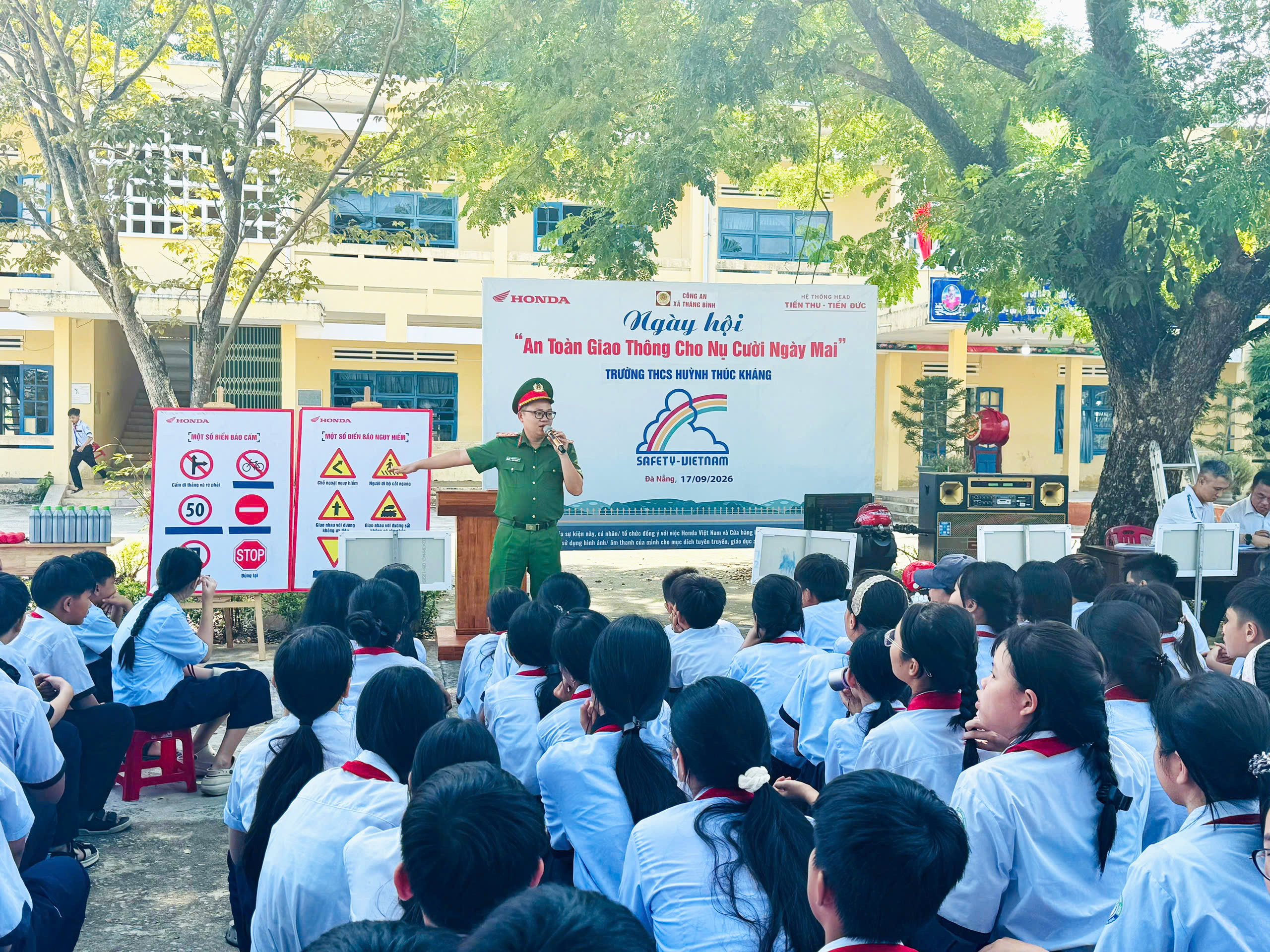 Công an xã Thăng Bình: Lan tỏa văn hóa giao thông trong học đường cho hơn 600 học sinh và giáo viên